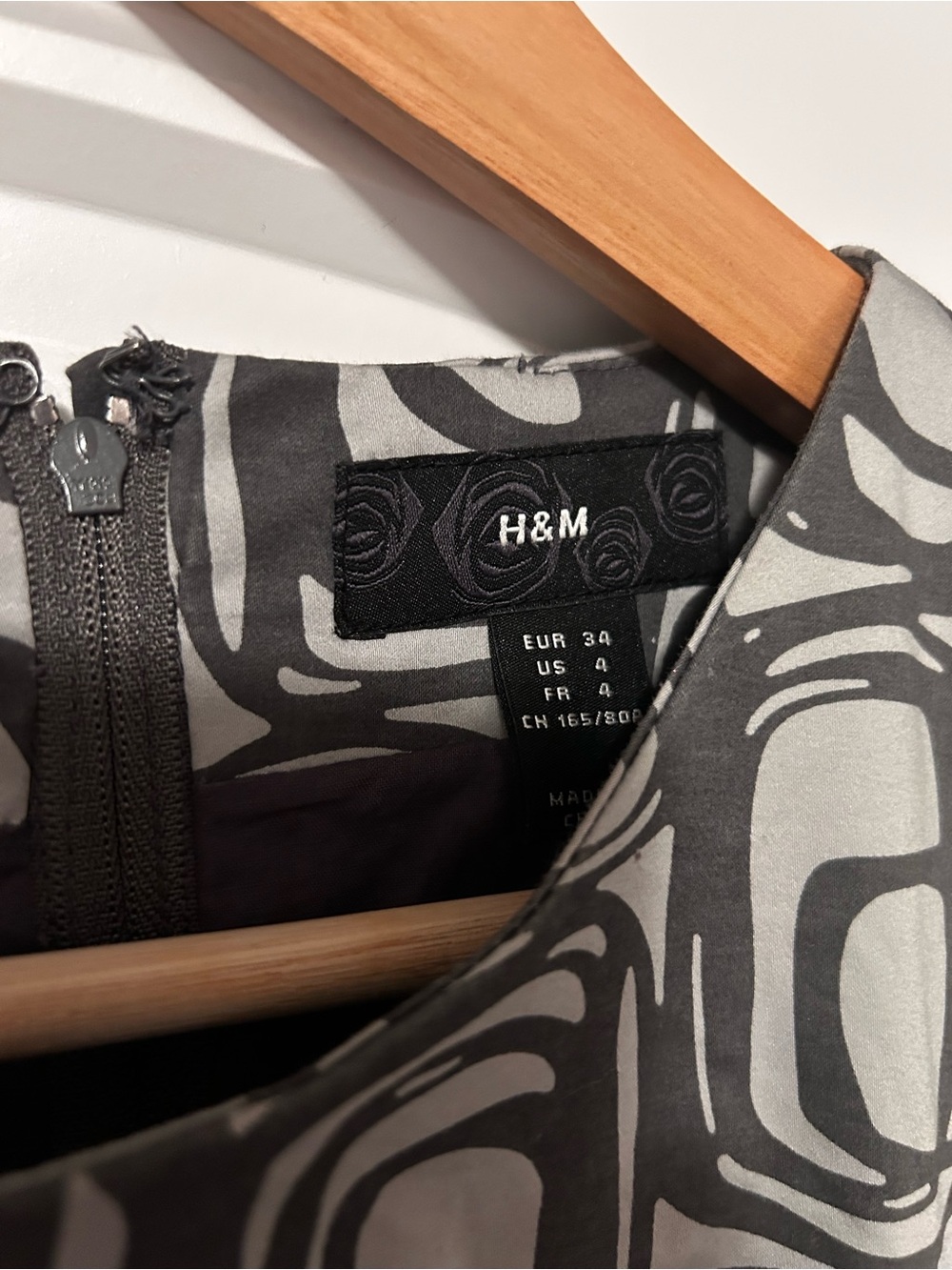 H&M charcoal & light grey Sleeveless Geometric Midi Dress